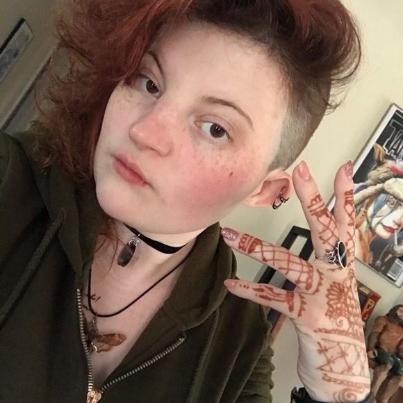 Meet your Posher, Cheyenne - Picture 1 of 1